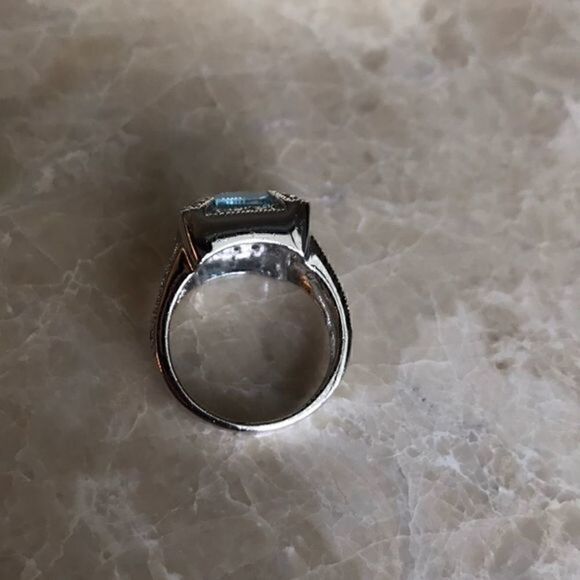 925 Sterling Silver December blue stone ring and earrings Set - Picture 6 of 7